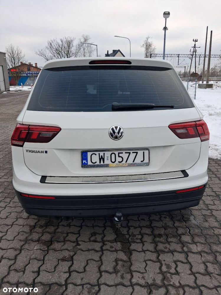 Volkswagen Tiguan - 4