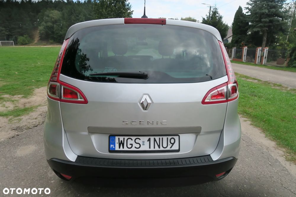 Renault Scenic 1.6 16V 110 TomTom Edition - 10