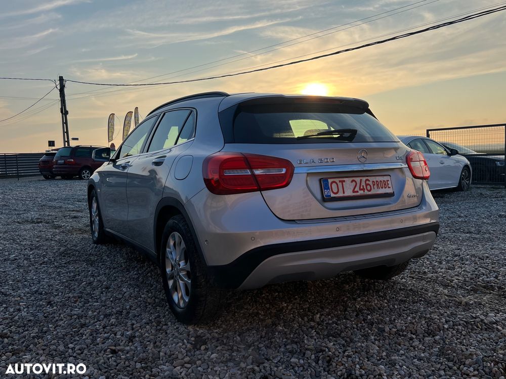 Mercedes-Benz GLA 200 d 4MATIC 7G-DCT SCORE! - 2