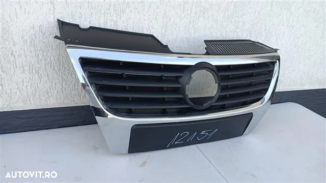 Grila centrala bara fata VW Touran an 2006 2007 2008 2009 2010 - 2