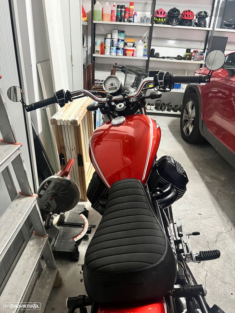 Moto Guzzi V9 Roamer - 6