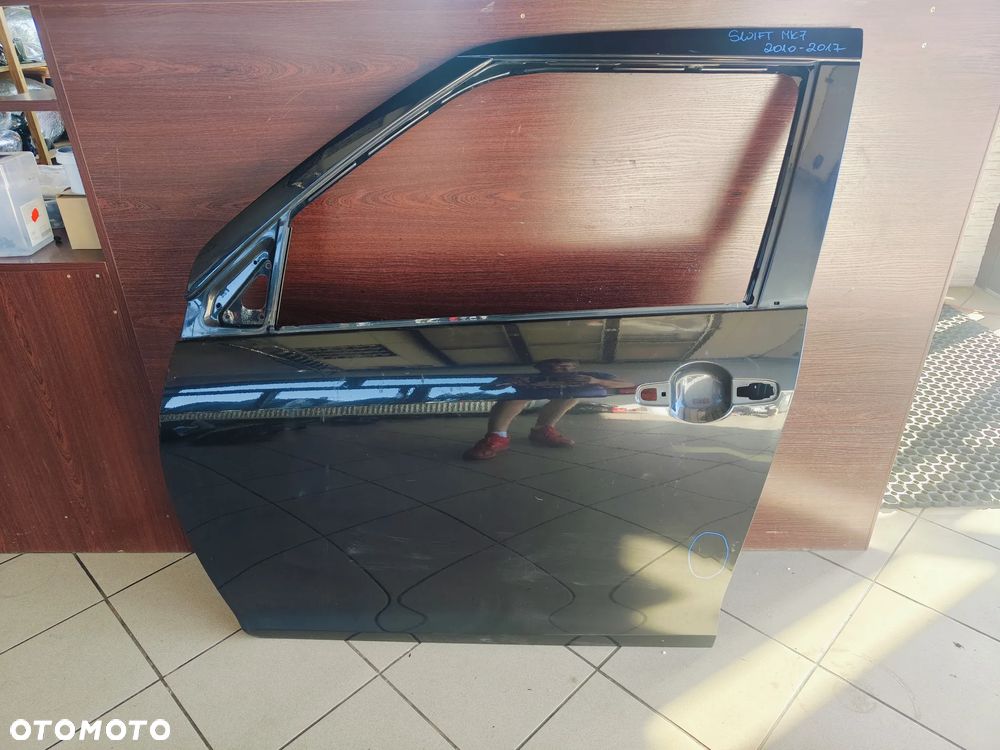 Suzuki Swift MK7 2010-2017 drzwi przednie lewe