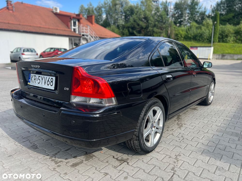Volvo S60 ver-2-4d5-rubin - 3