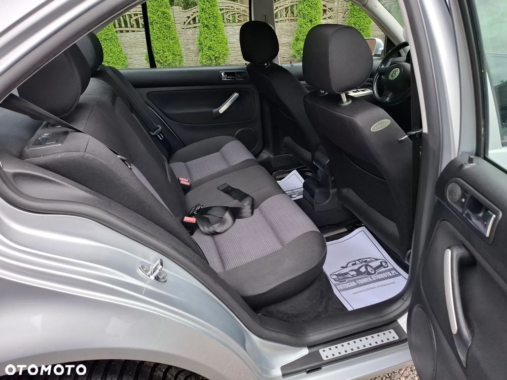 Volkswagen Bora 2.0 Comfortline - 19