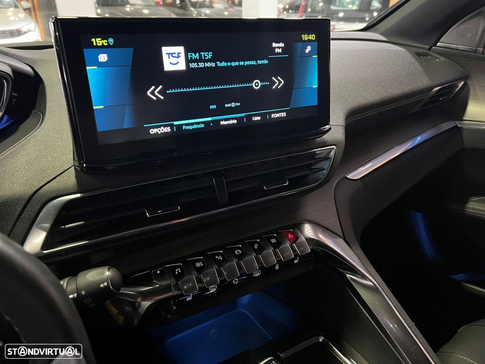 Peugeot 3008 1.6 Hybrid GT Pack e-EAT8 - 23