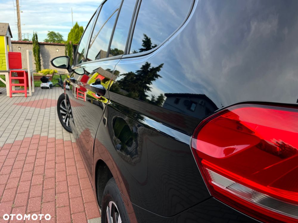 Volkswagen Touran 1.5 TSI ACT OPF DSG IQ.DRIVE - 19