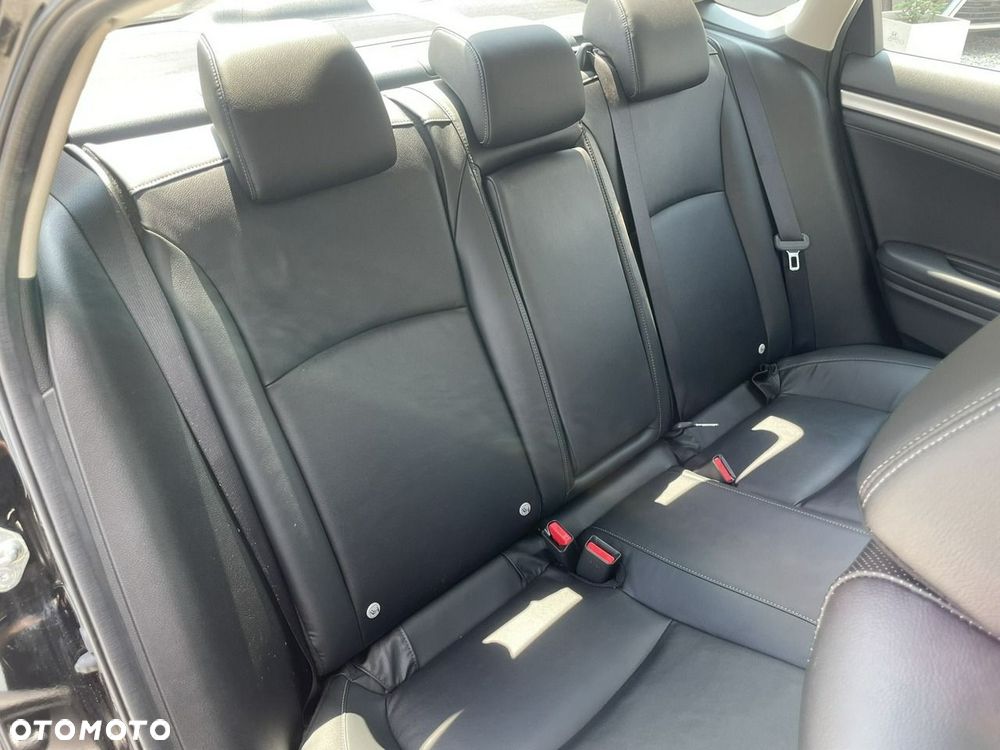 Honda Civic 1.5 i-VTEC Turbo CVT Prestige - 35