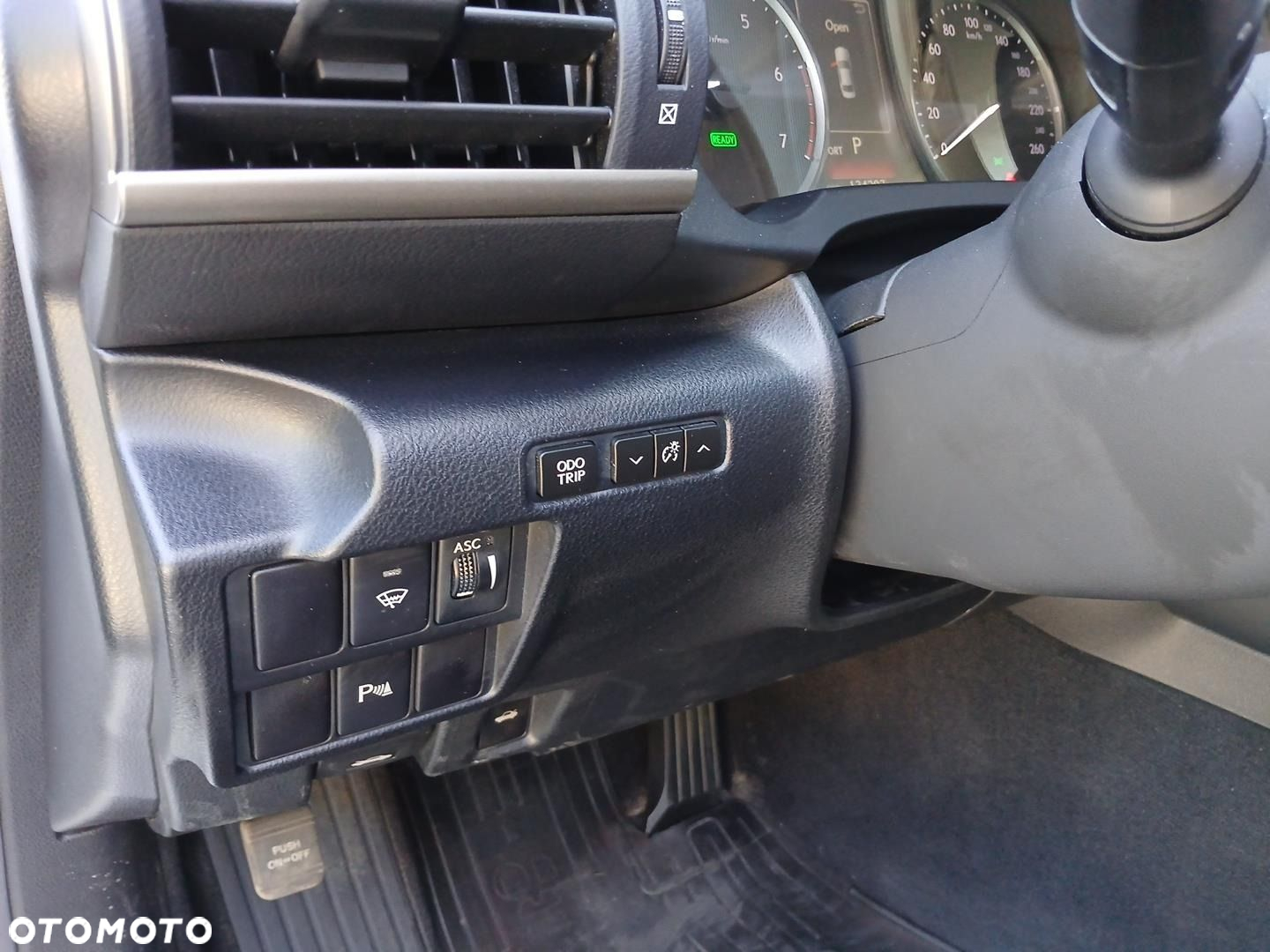 Lexus IS - 20