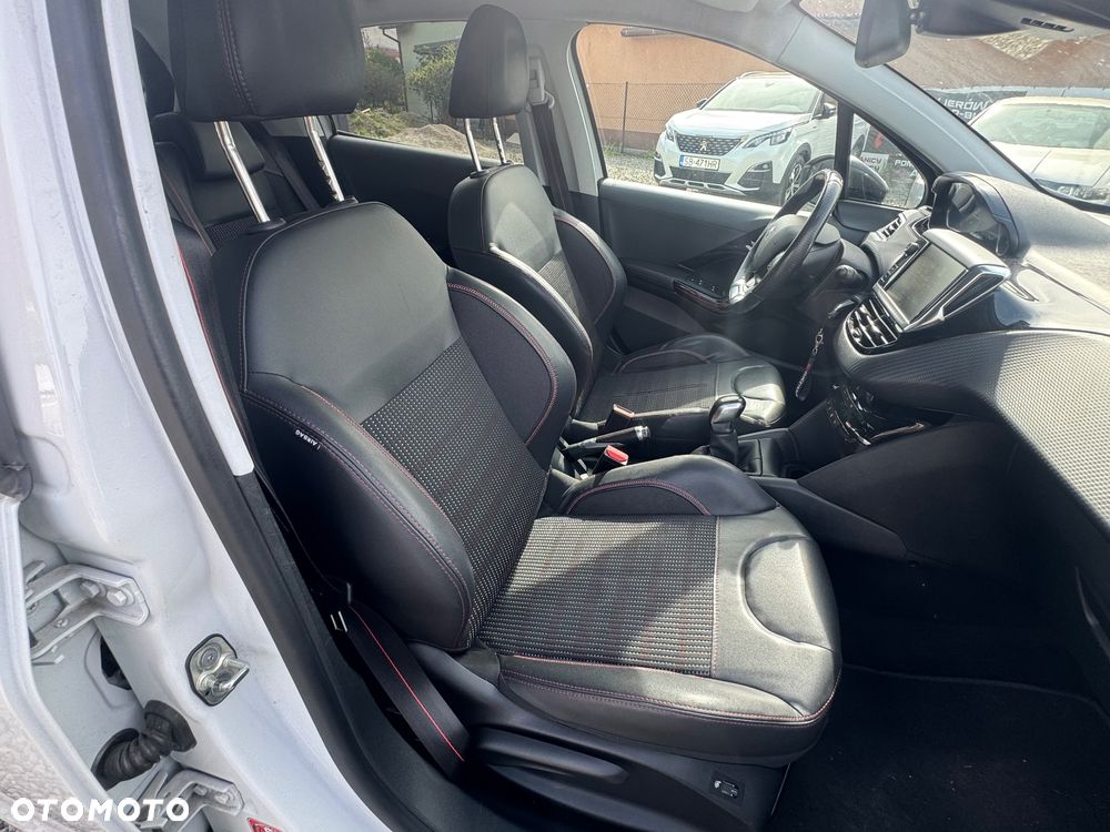 Peugeot 208 PureTech 110 Stop & Start Allure - 19