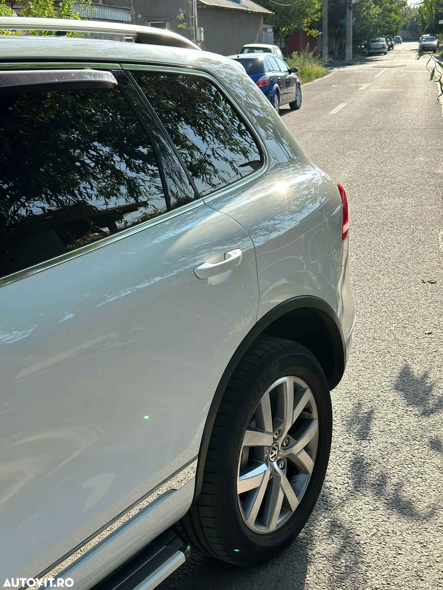 Volkswagen Touareg 3.0 V6 TDI BMT - 7