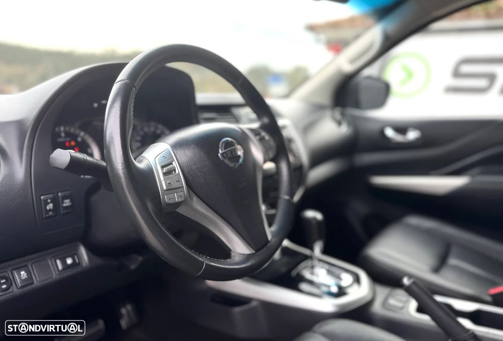 Nissan Navara 2.3 dCi CD 4WD Tekna Auto - 25