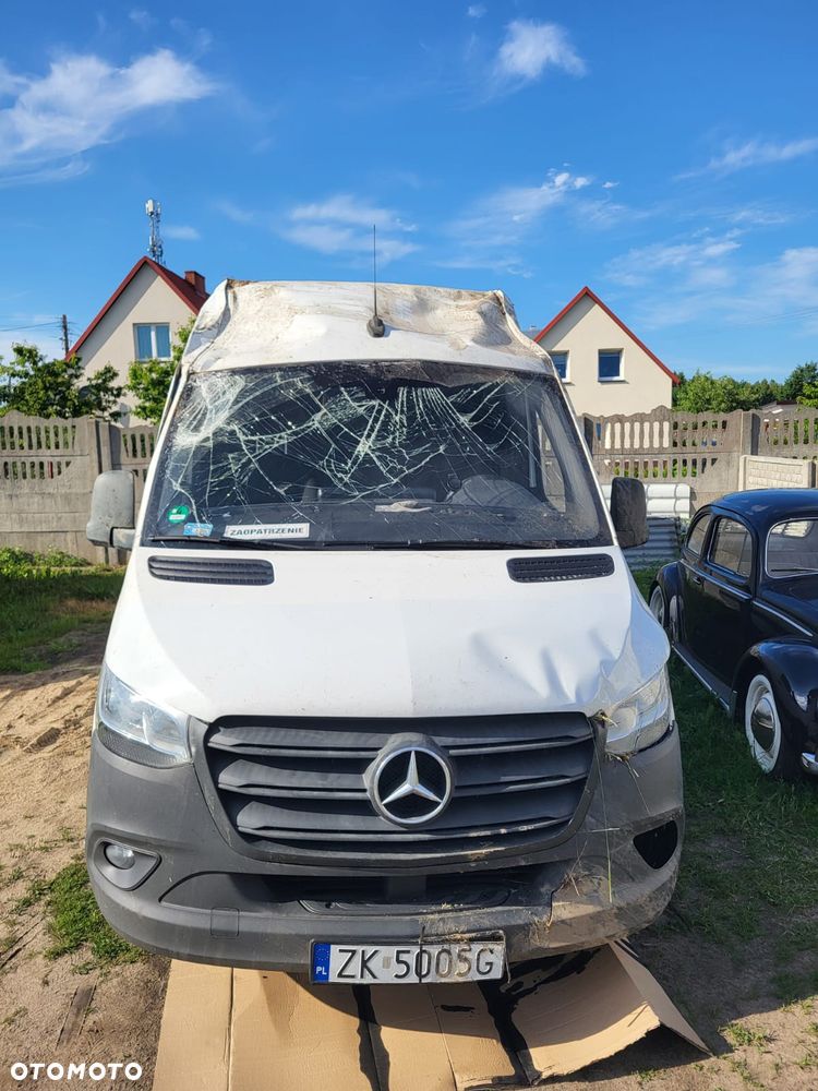 Mercedes-Benz Sprinter - 1