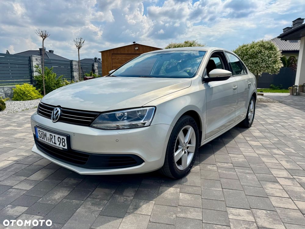 Volkswagen Jetta - 30