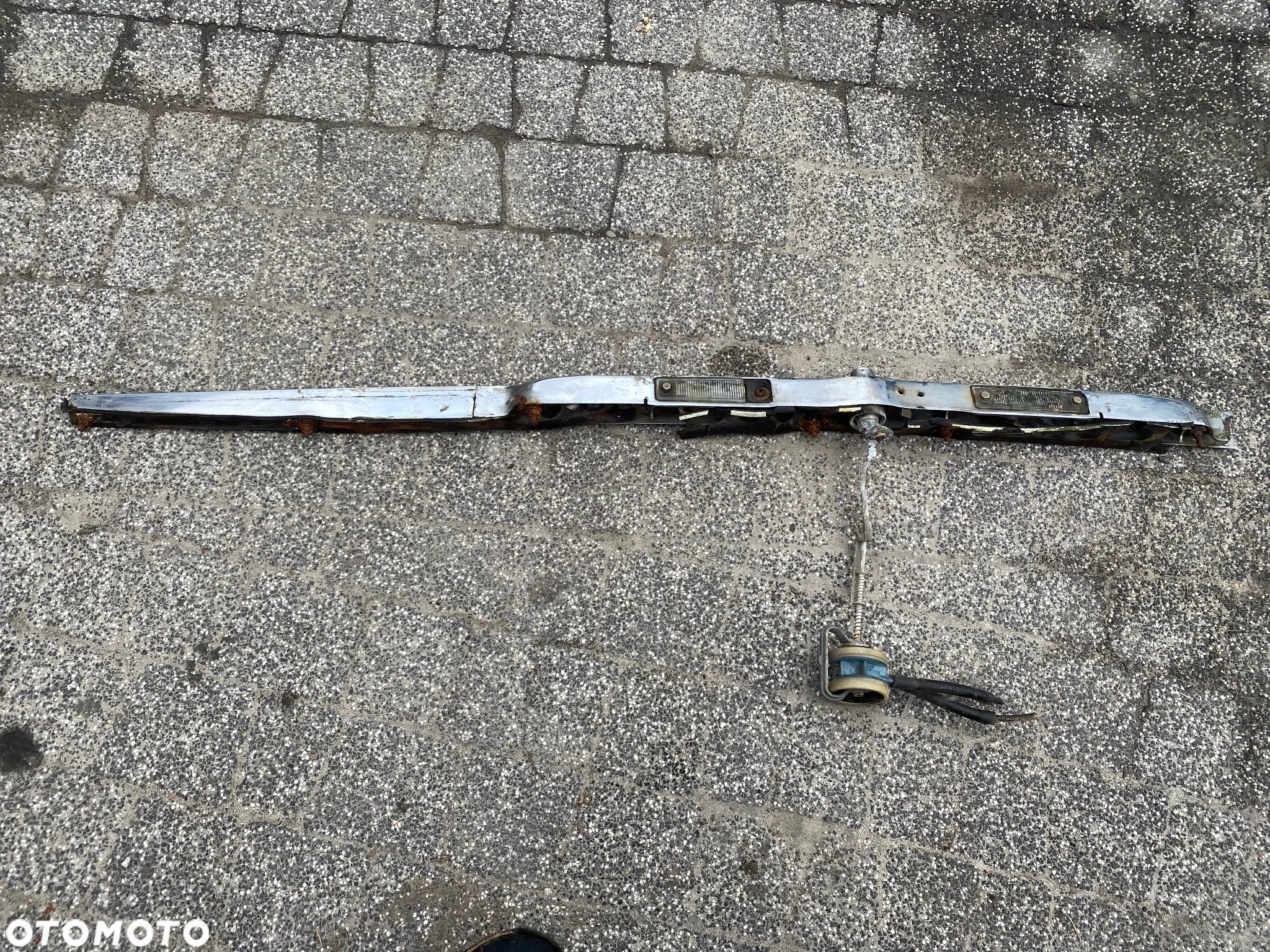 Listwa chrom tył pod klapę Mercedes-Benz SL SLC W107 C107 R107 - 12
