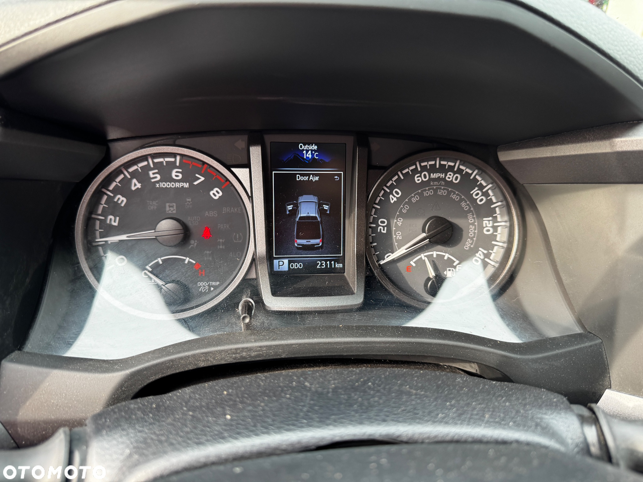Toyota Tacoma - 9