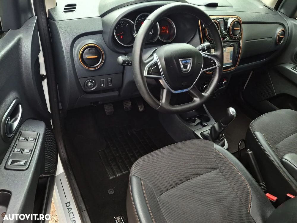 Dacia Lodgy TCe 115 Stepway - 10