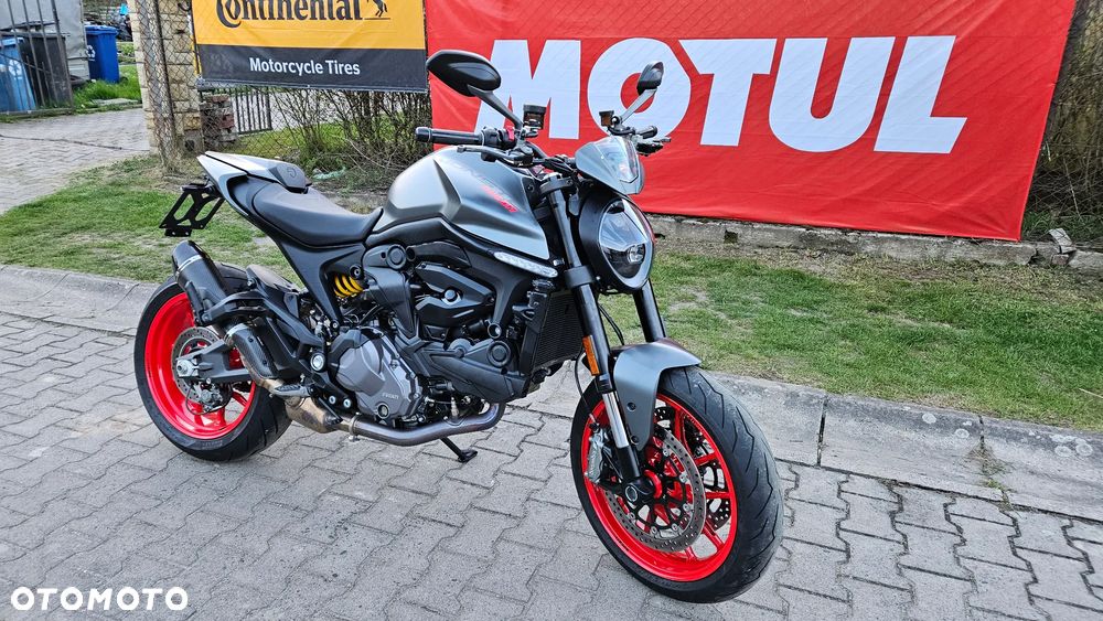 Ducati Monster - 13