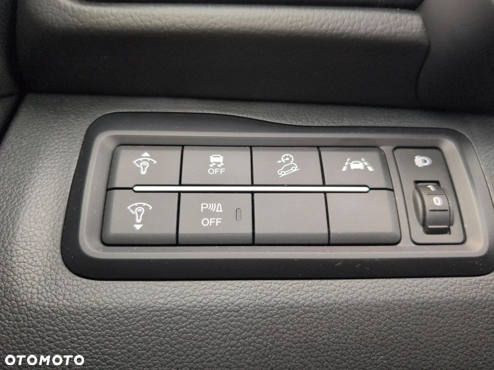 SsangYong/KGM Tivoli Grand 1.5 T-GDI Adventure - 26