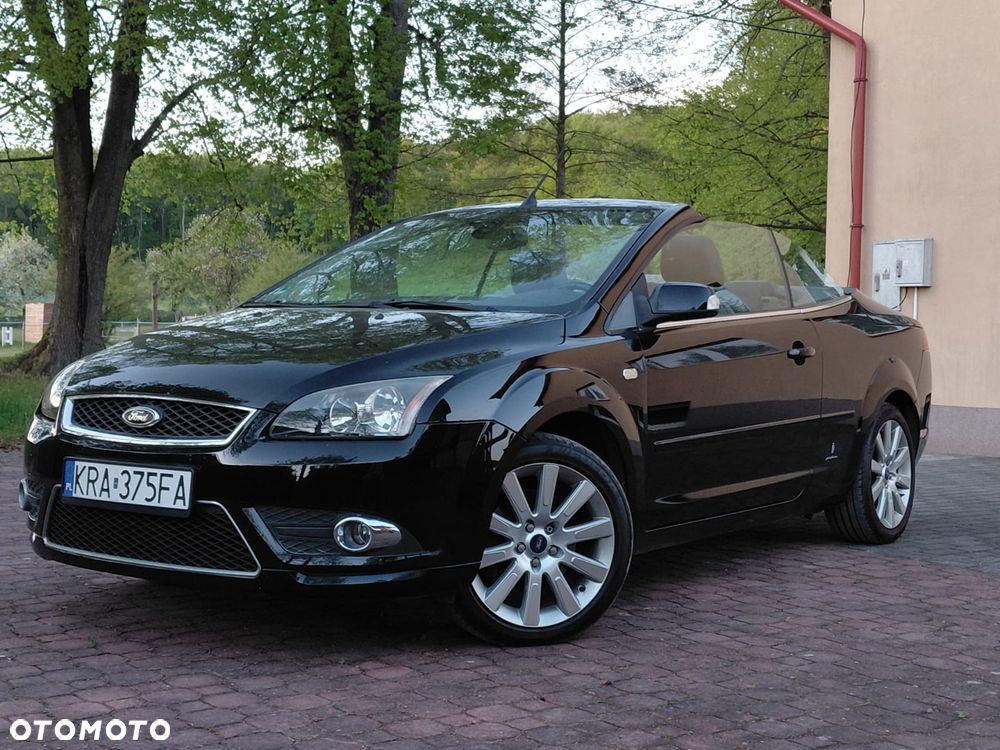 Ford Focus 2.0 16V Titanium - 24