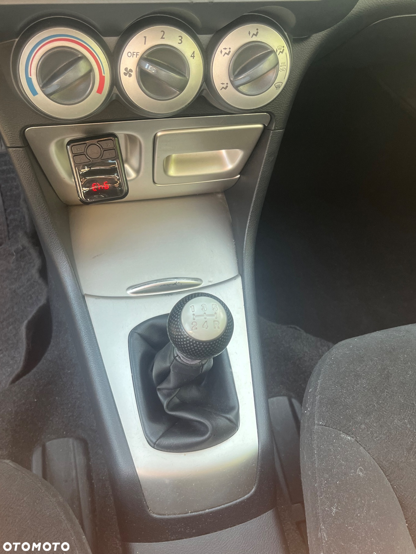 Honda City 1.4 Comfort - 23