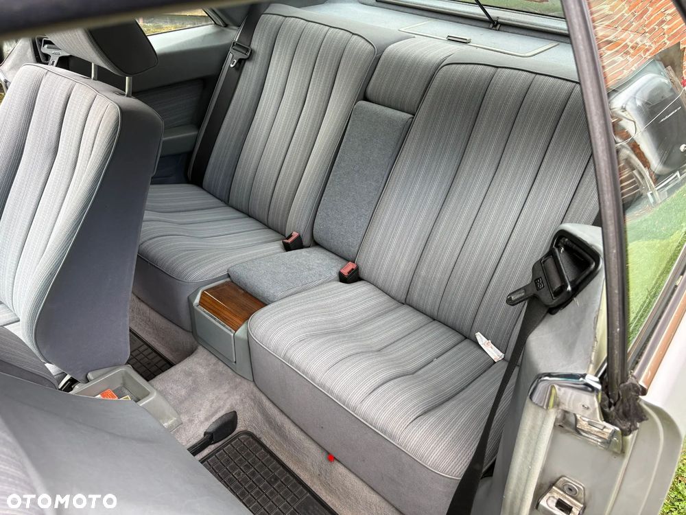 Mercedes-Benz W124 (1984-1993) - 12
