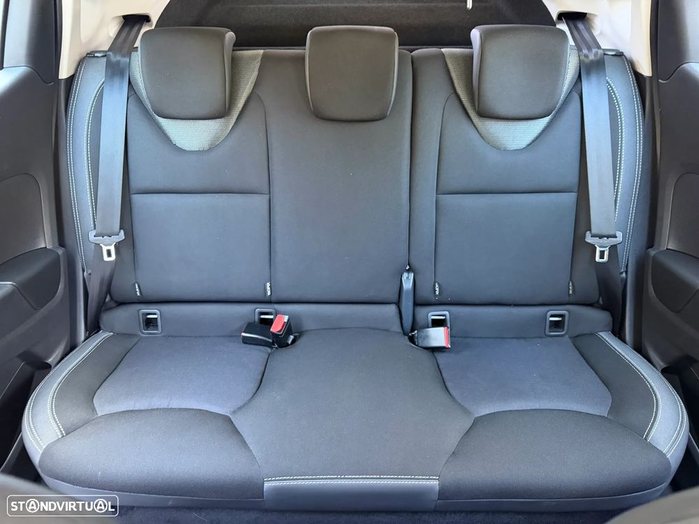 Renault Clio dCi 90 Limited - 8