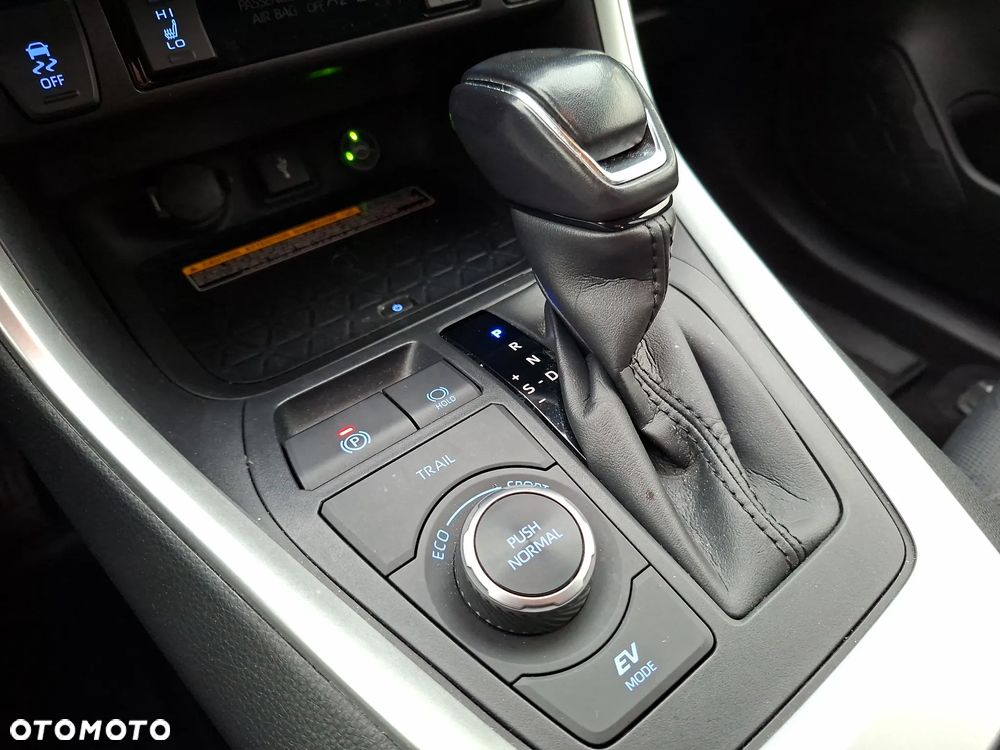 Toyota RAV4 2.5 Hybrid Comfort 4x4 - 18