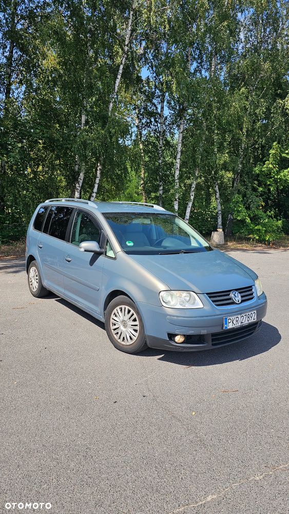 Volkswagen Touran 2.0 TDI Highline DSG - 1