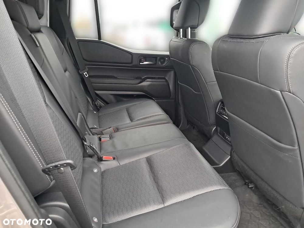 Toyota Land Cruiser LC 2.8 D-4D Executive - 12