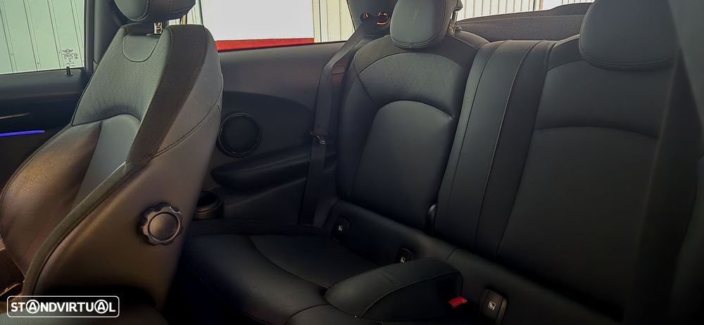 MINI 3 Portas Cooper SE Premium Classic - 11