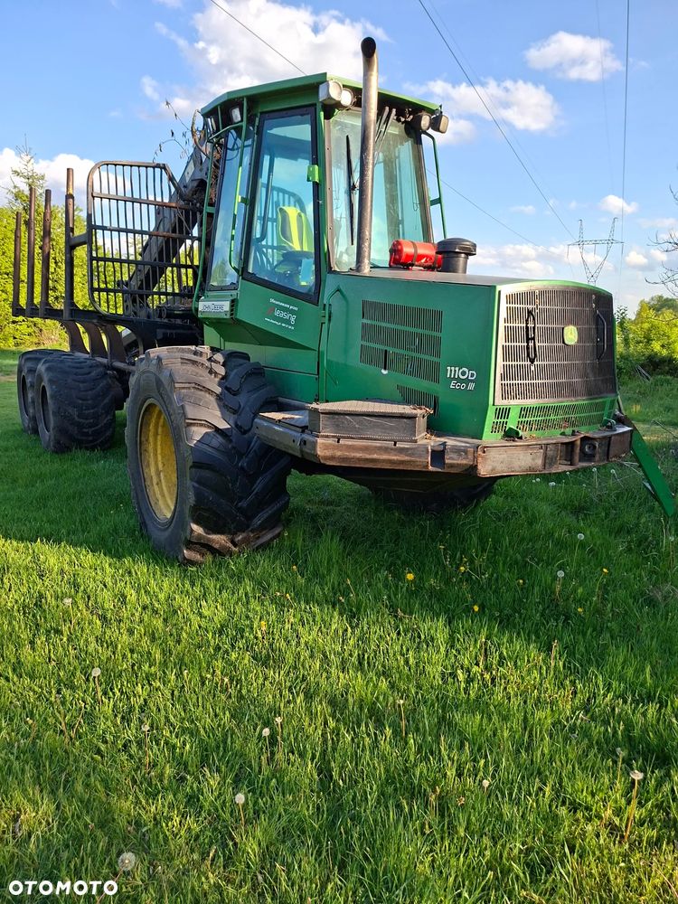 John Deere 1110D - 1