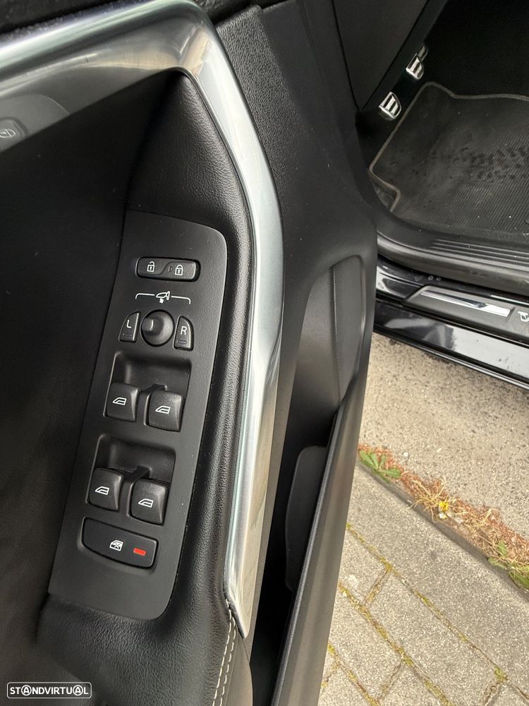 Volvo V40 D2 R Design - 19