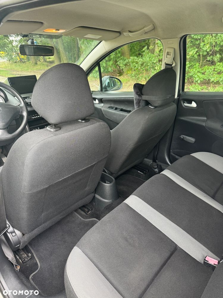 Peugeot 207 1.4 16V Trendy - 8