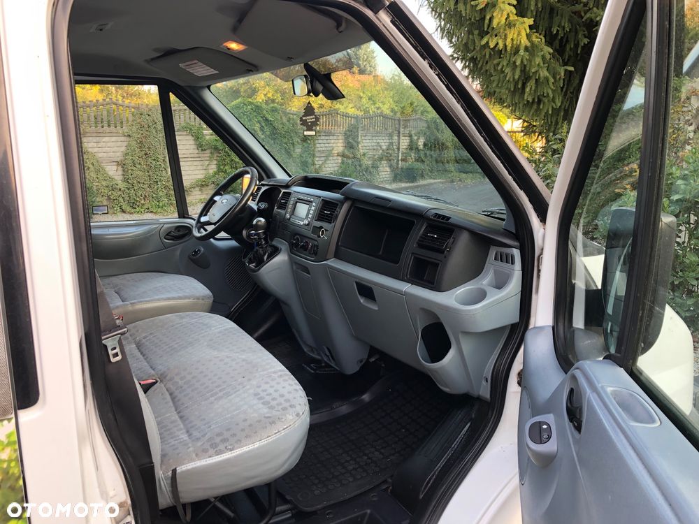 Ford Transit - 10