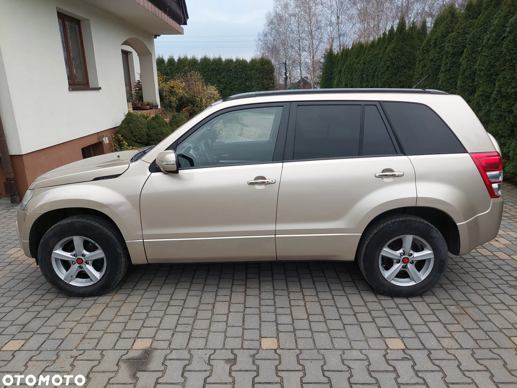 Suzuki Grand Vitara 2.4 Premium - 4