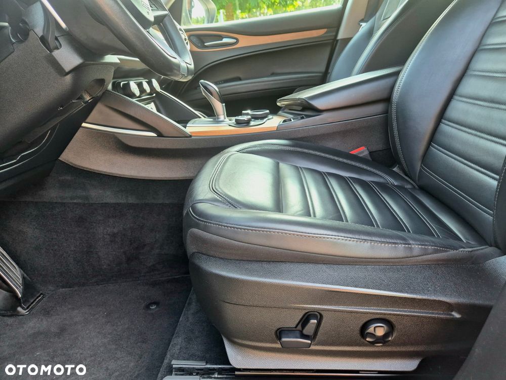 Alfa Romeo Stelvio 2.0 Turbo First Edition Q4 - 33