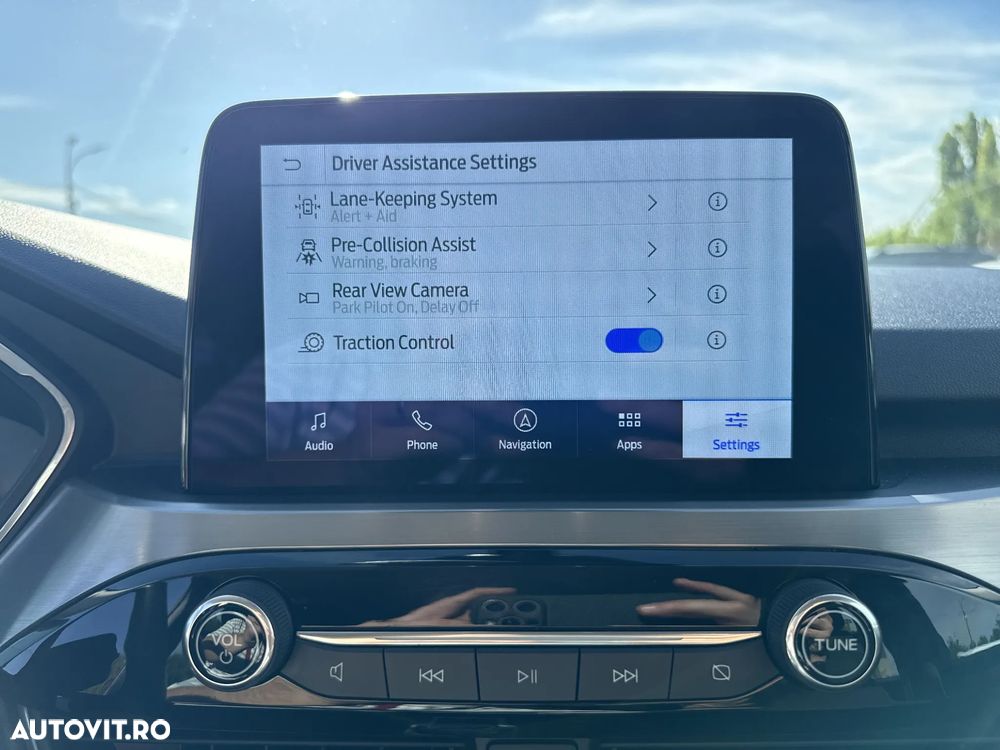 Ford Kuga - 22