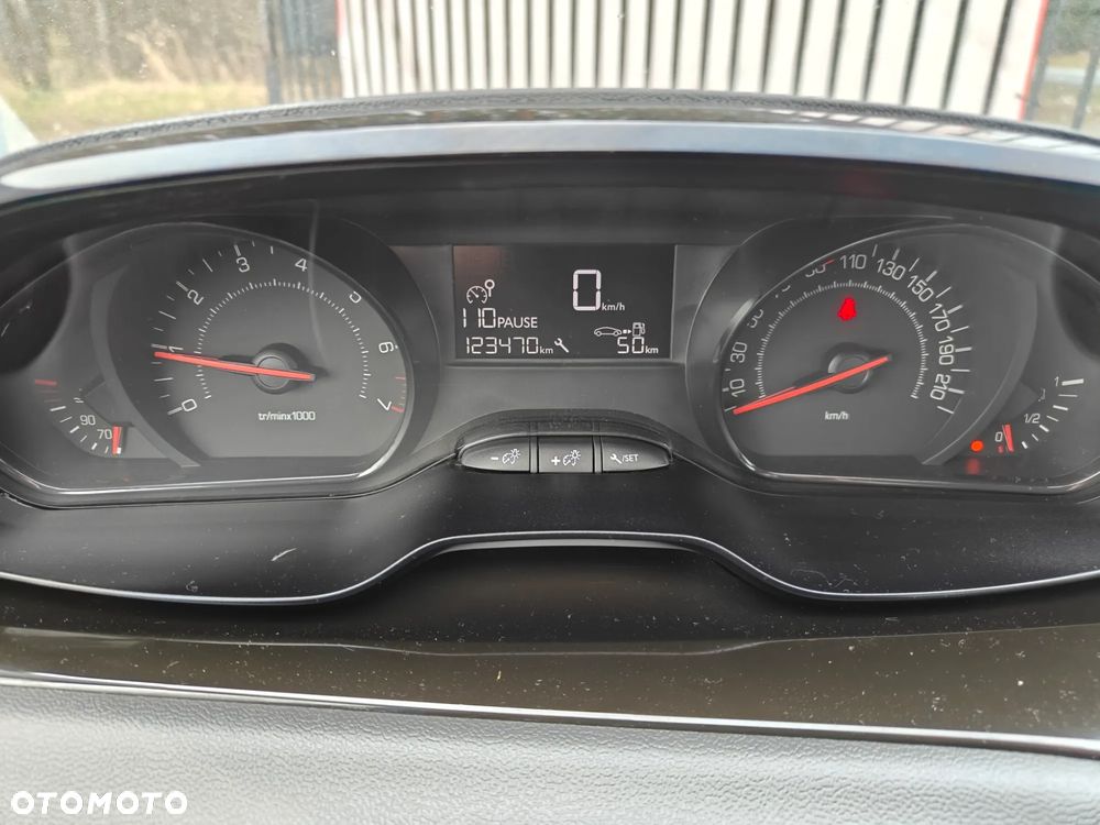 Peugeot 208 68 VTI Access - 15