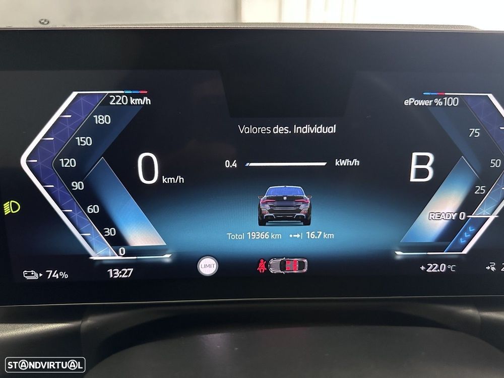 BMW i4 eDrive35 Edição Desportiva M - 11