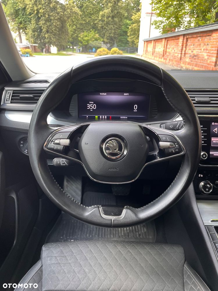 Skoda Superb 2.0 TDI SCR Ambition DSG - 14