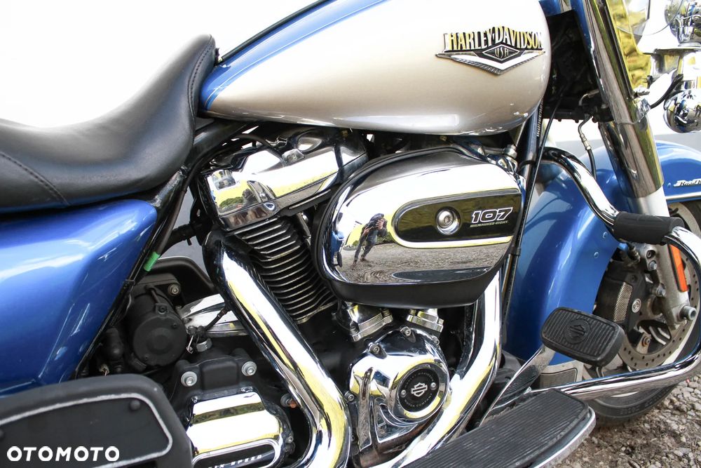 Harley-Davidson Touring Road King - 16