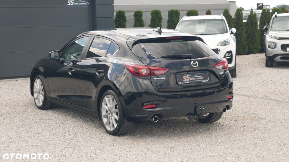 Mazda 3 - 5