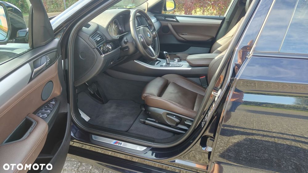 BMW X4 xDrive20i - 33