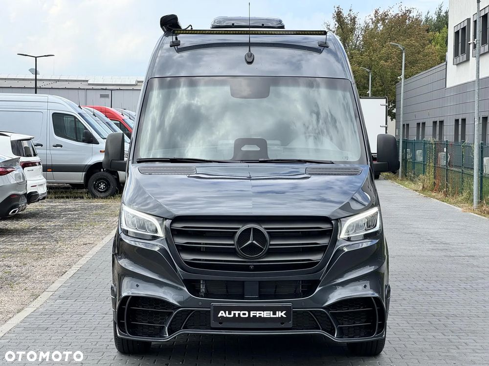 Mercedes-Benz Sprinter - 4