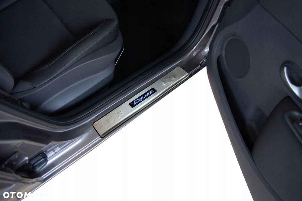 listwy progowe led chevrolet cruze i 2008-2016 - 1