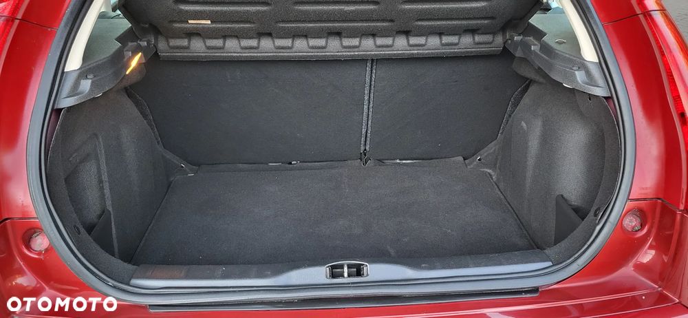 Citroën C4 1.4 16V SX - 12