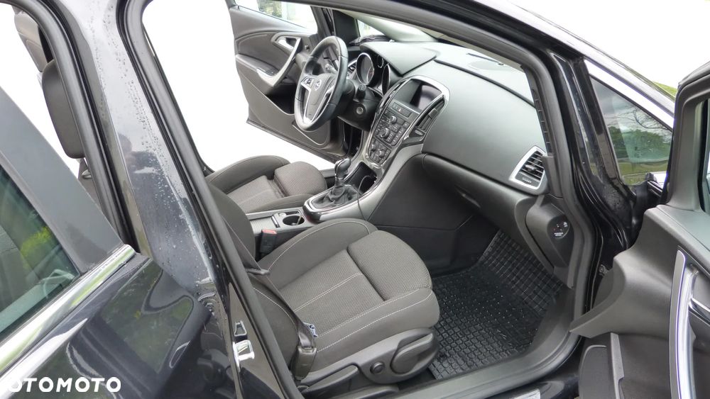 Opel Astra 1.4 Turbo Exklusiv - 13