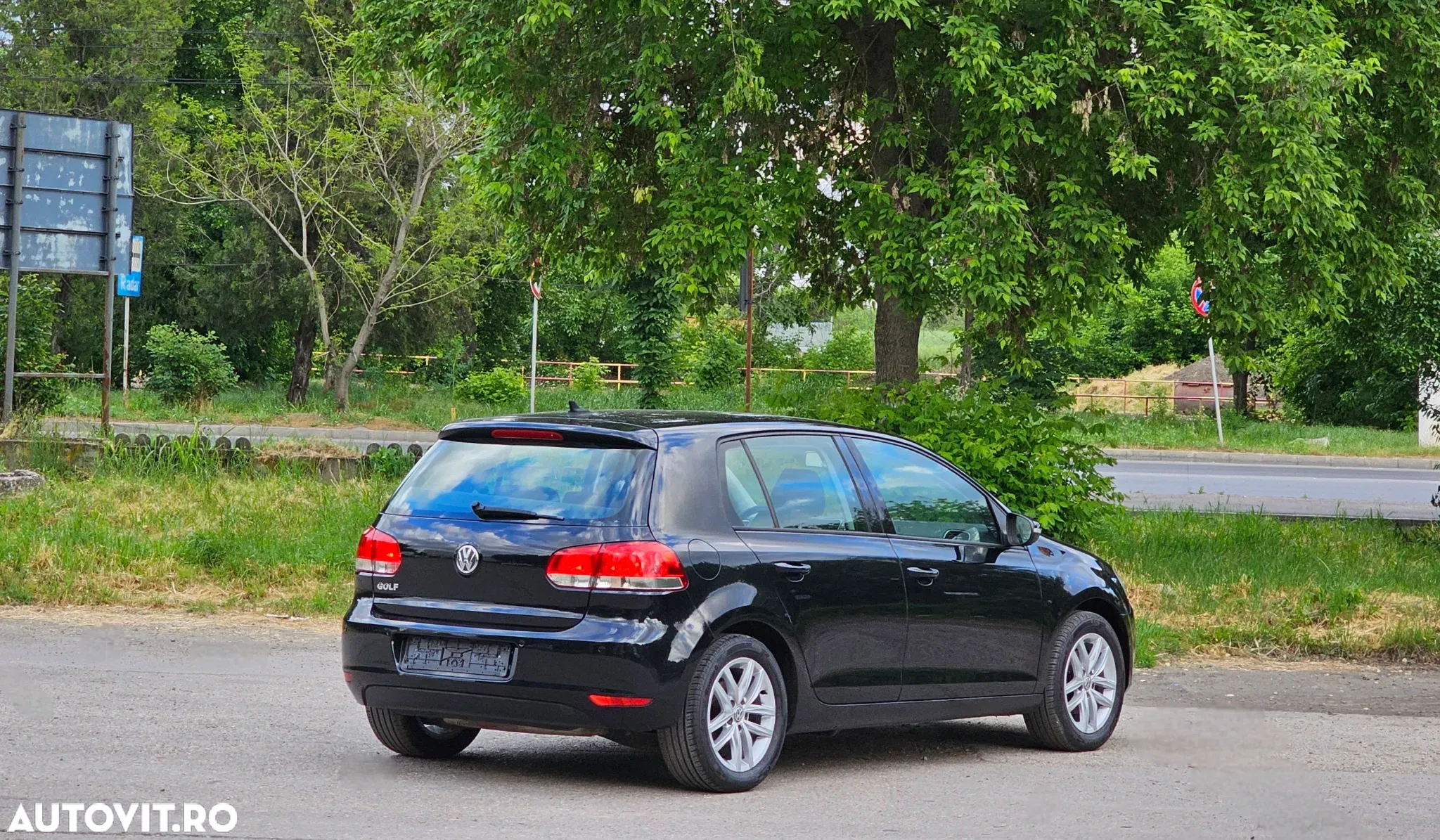 Volkswagen Golf 1.4 Team - 12