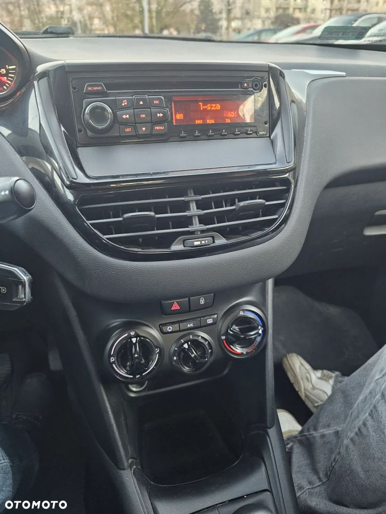 Peugeot 208 1.4 VTi Active - 13