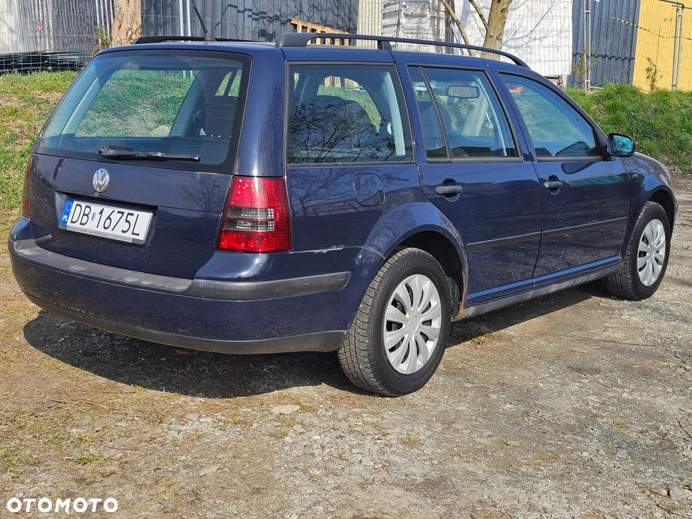 Volkswagen Golf 2.0 Basis - 3